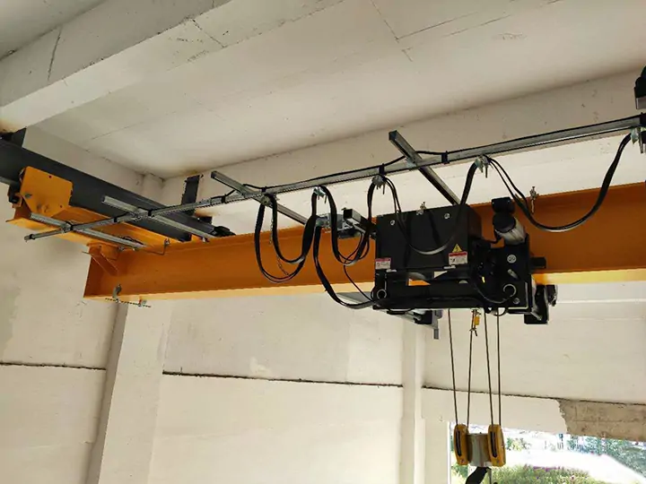 NLX European single girder suspension overhead crane