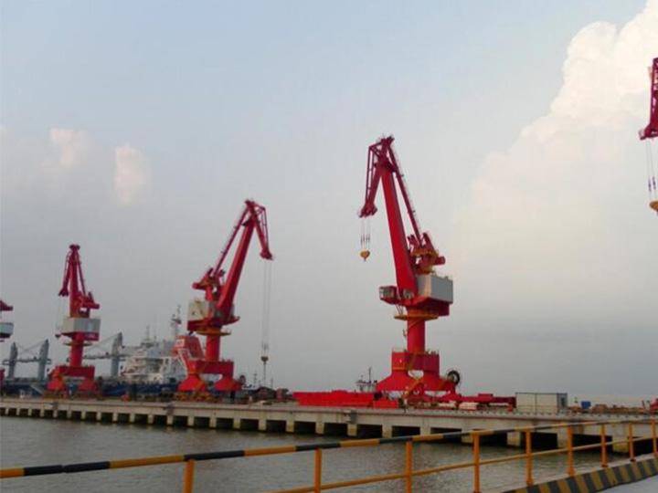 portal crane images