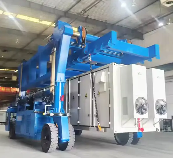straddle carrier