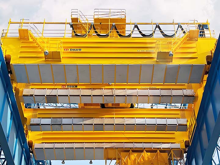foundry casting crane
