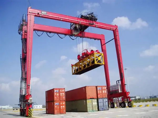 Rubber-Tired Container Gantry Cranes