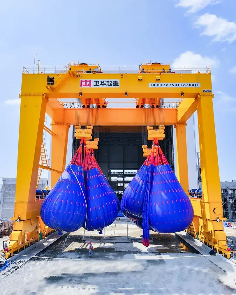 1000-ton Goliath Gantry Crane Helps Offshore Wind Power Test Base