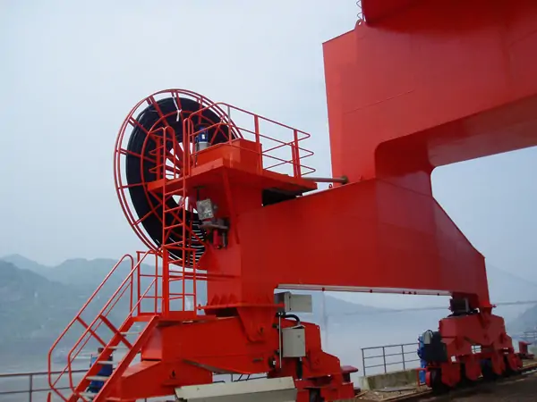 portal boom crane