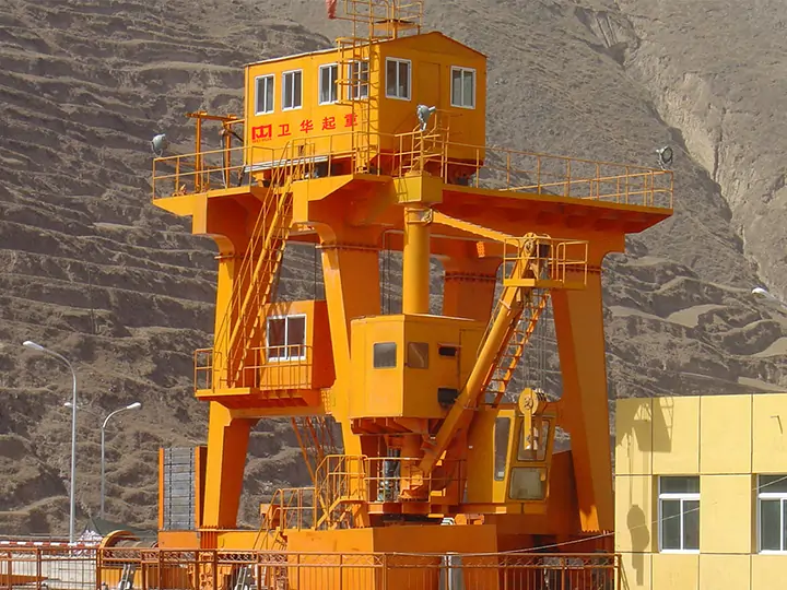 Dam Top Hydro Power Cranes 