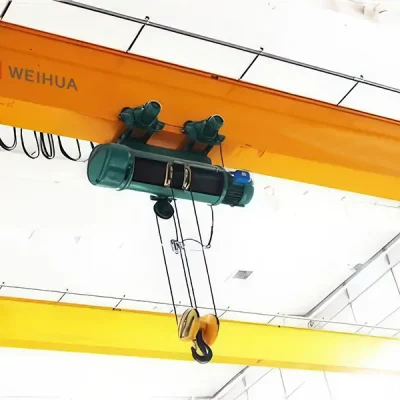 how does an electric hoist work