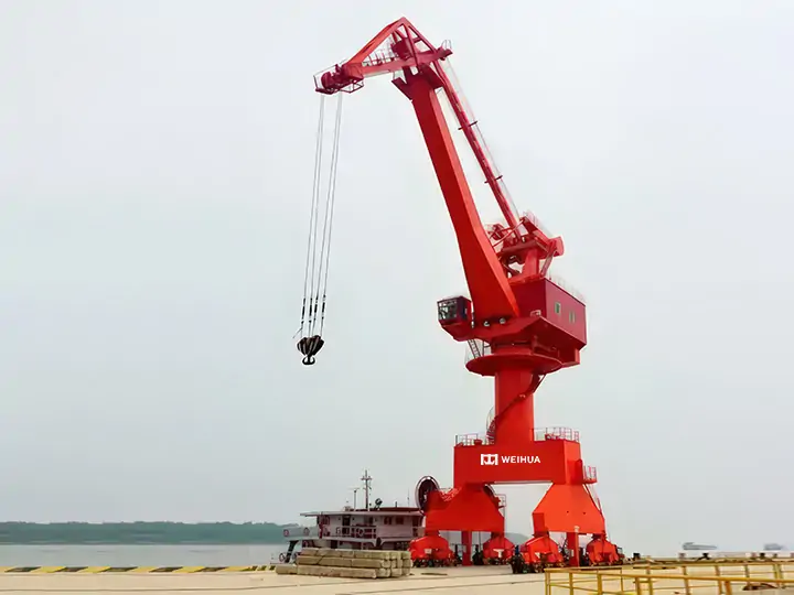 Dock Portal Slewing Crane