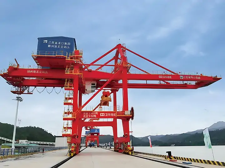 Ship to Shore Quay Crane